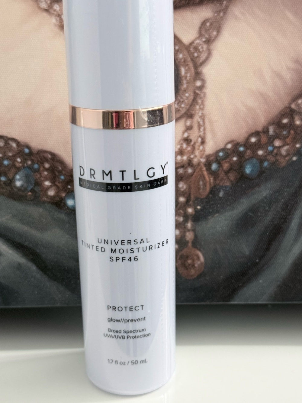 Universal Tinted Moisturizer SPF46
